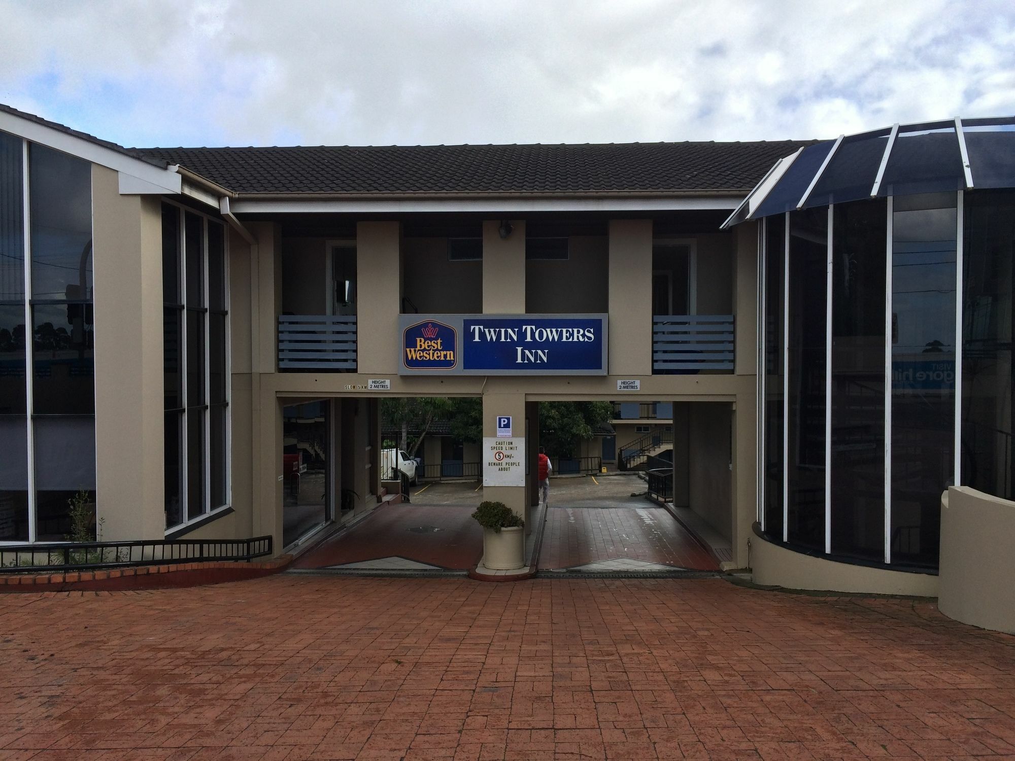 Twin Towers Inn Sydney Ngoại thất bức ảnh